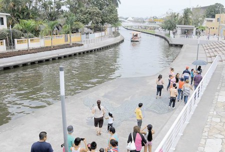 Paseo canal de la Cortadura
